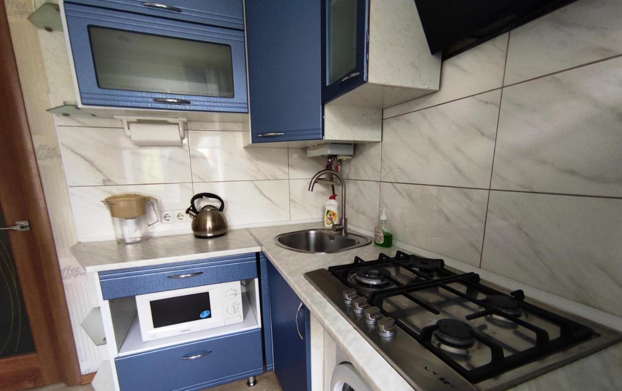 Двухкомнатные Апартаменты Центр Mystetsʹka 3 Kr Apartments Кривой Рог Экстерьер фото