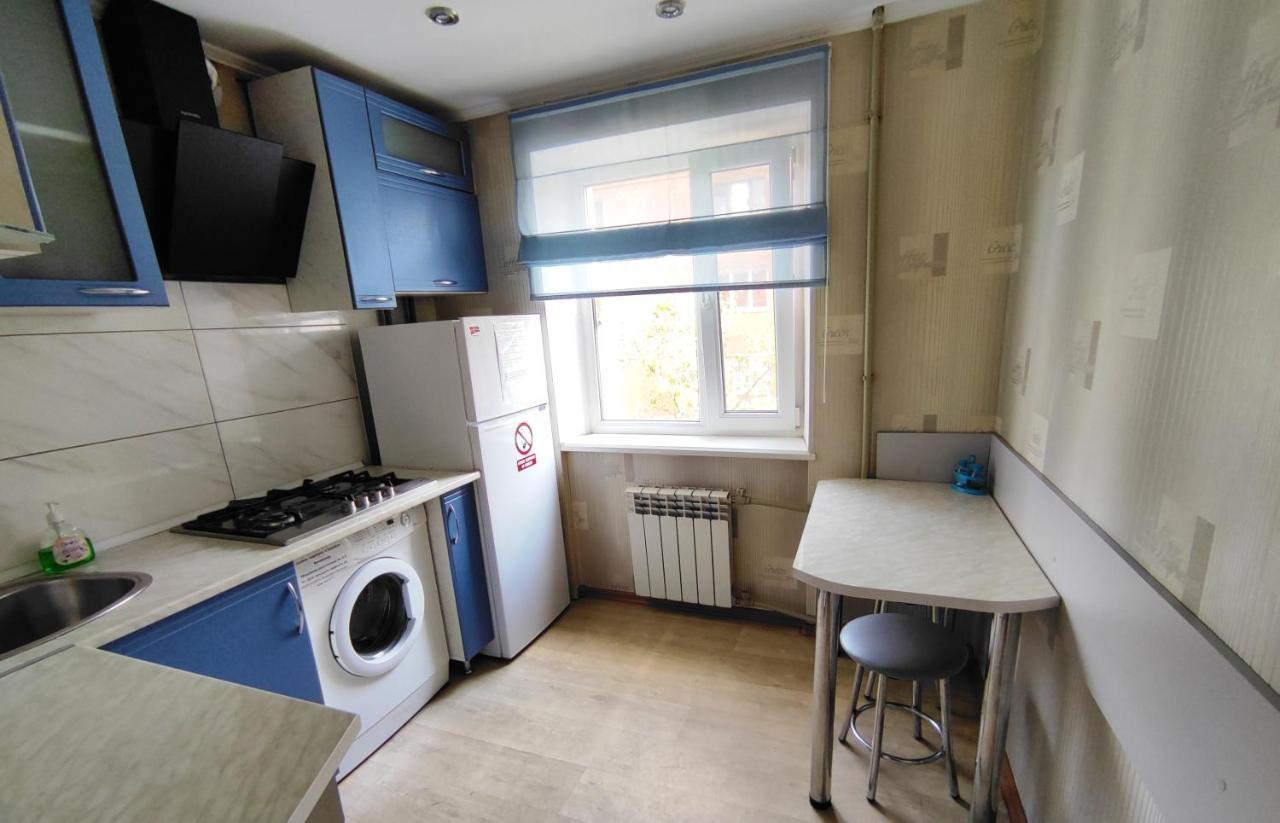 Двухкомнатные Апартаменты Центр Mystetsʹka 3 Kr Apartments Кривой Рог Экстерьер фото
